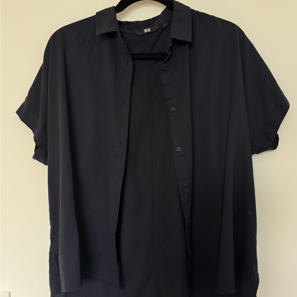 Uniqlo Women's Dark Blue Button Down Shirt